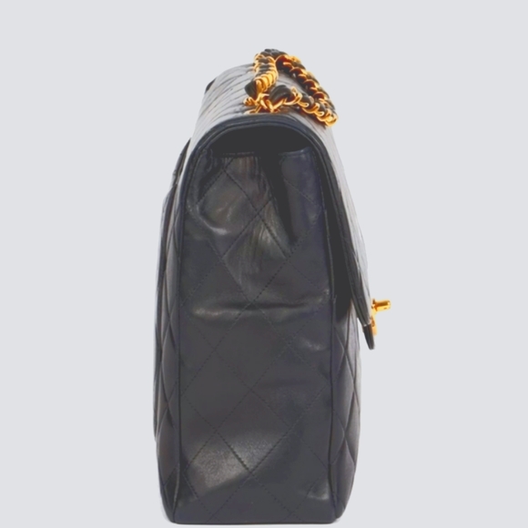 💯🔥Authentic🔥 XL CHANEL  Black Quilted Lambskin - Picture 3 of 6